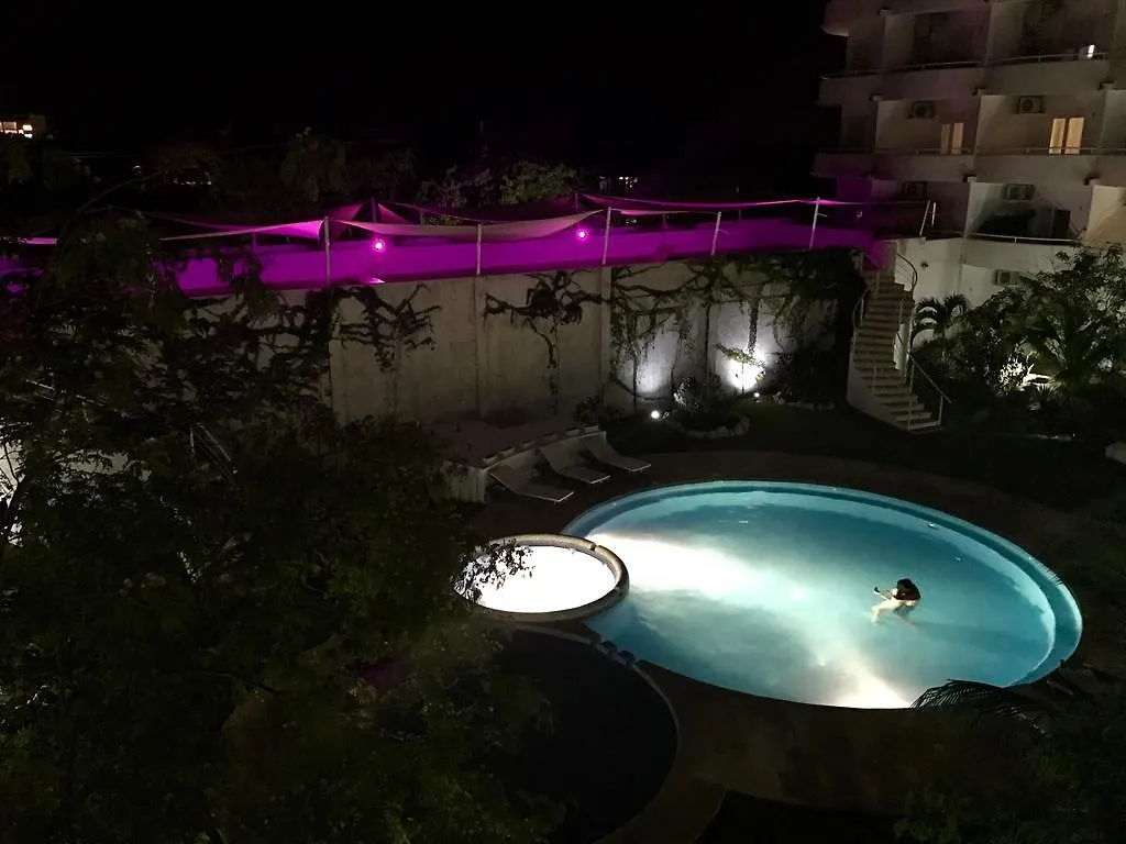 Luxury Suites At Suites 科苏梅尔 0*,  墨西哥